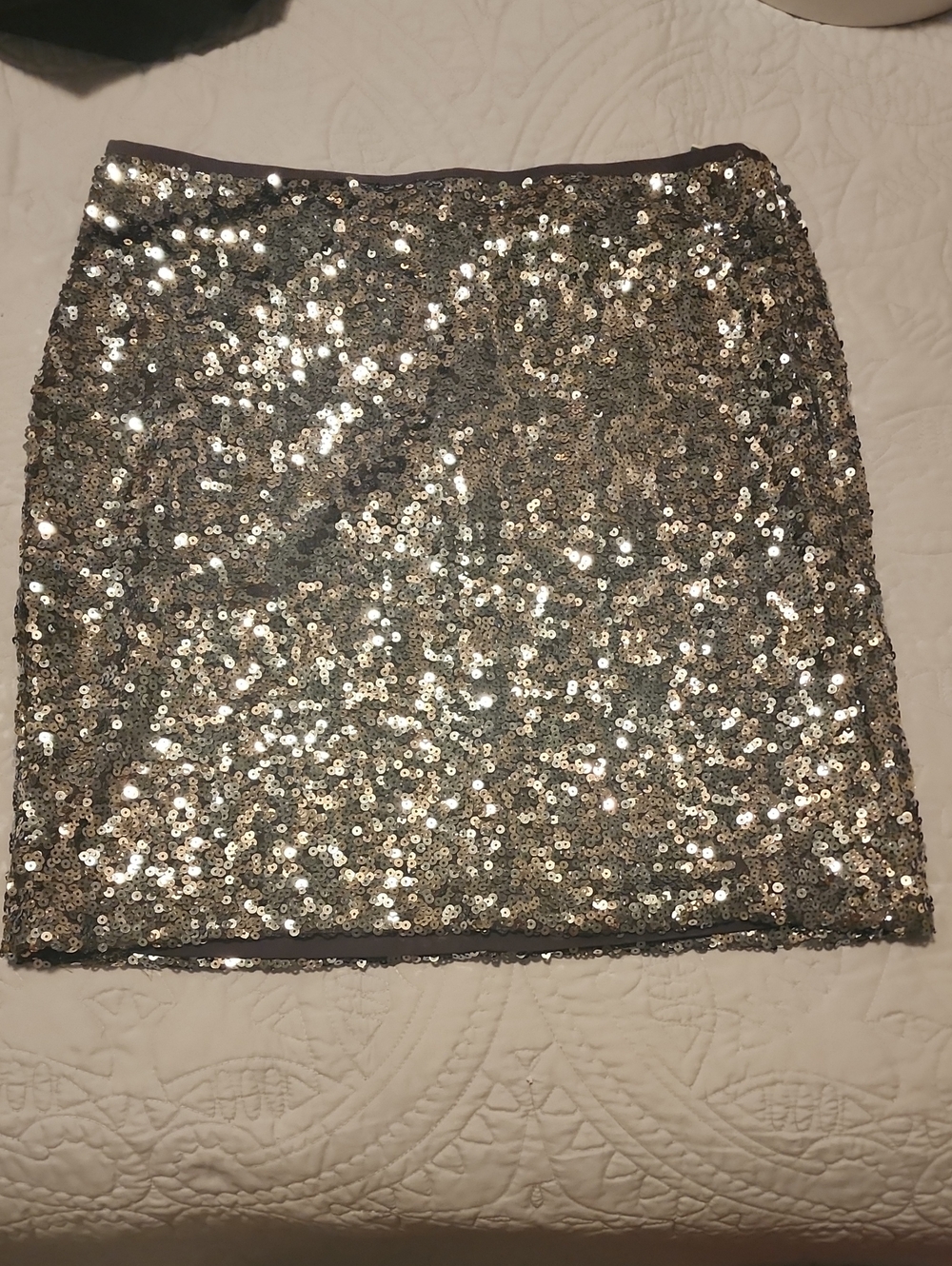 White House Black Market Sequined Mini Skirt Sz 8